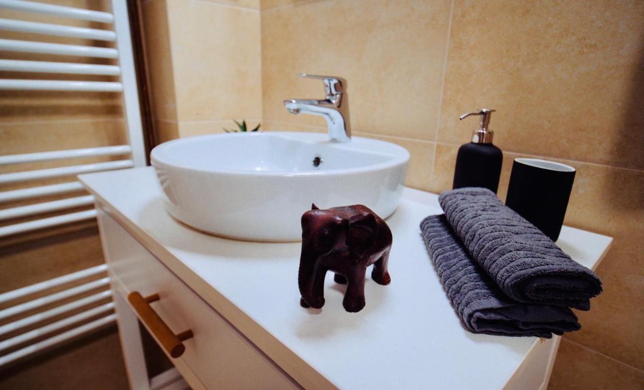 Zakarias Apartments Miercurea Ciuc Dış mekan fotoğraf